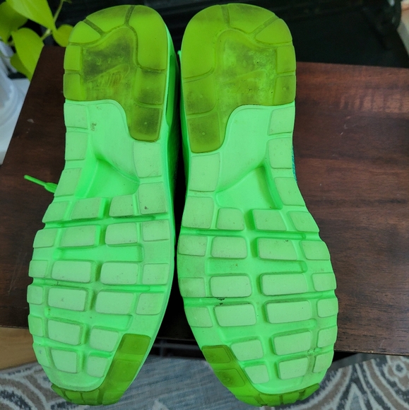 Nike Womens Air Max 1 Ultra Flyknit 843387-301 Green Running Shoes Sneakers - Picture 6 of 7